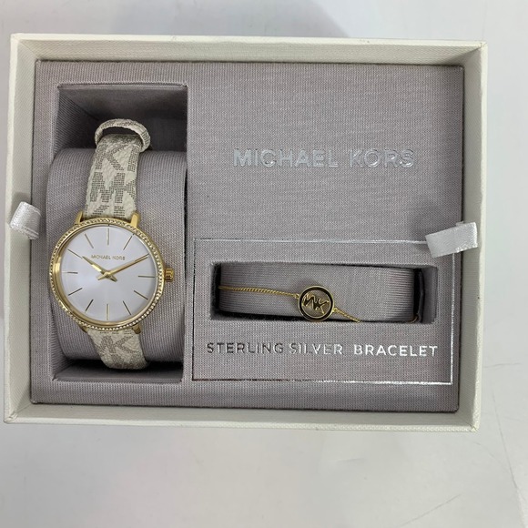 Michael Kors Ladies Penny Watch Bracelet Set Gold Tone MK Logo Monogram‎ Band